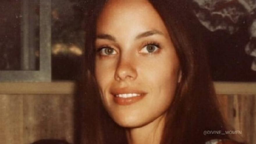 Mamá de Angelina Jolie joven. Foto: Divine_Women