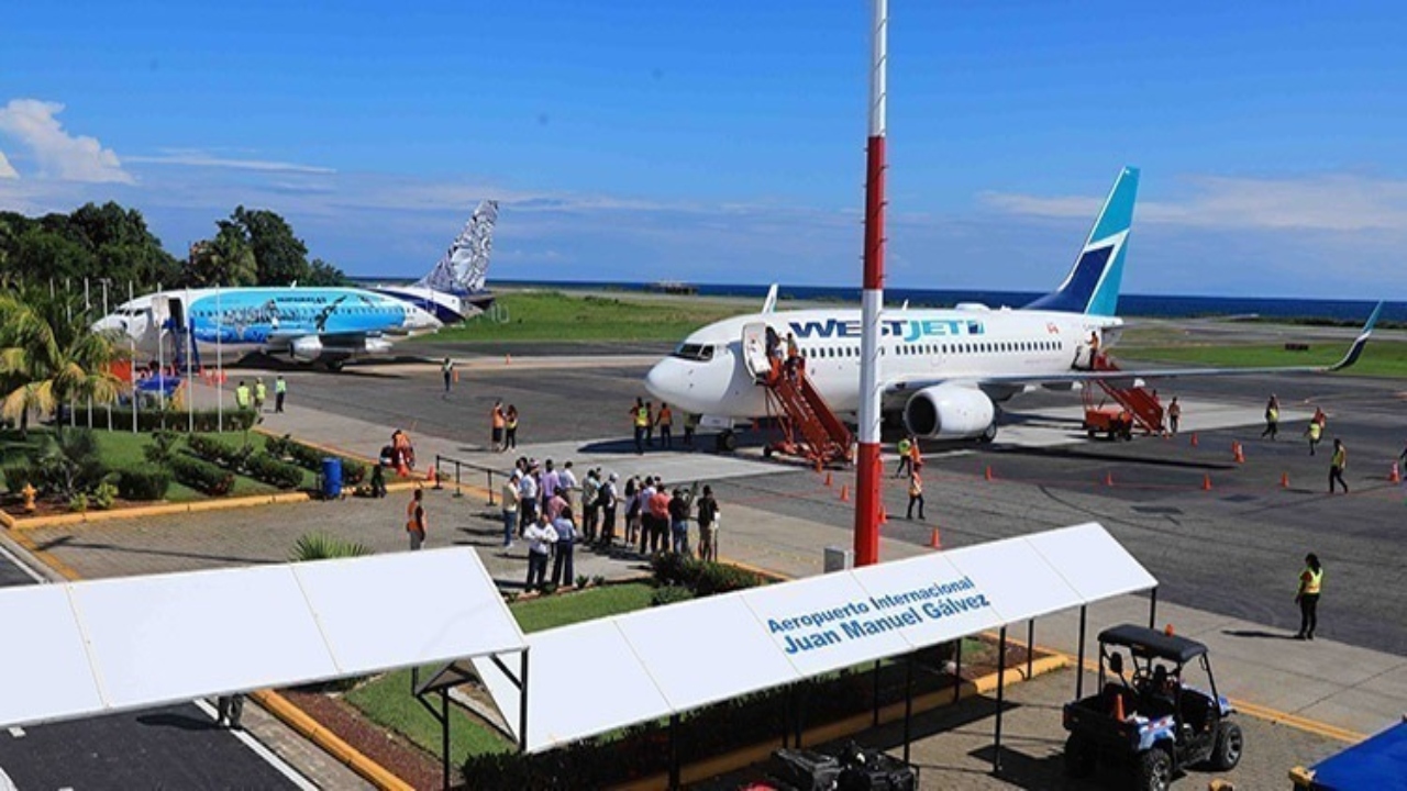Cuatro empresas están interesadas en ampliar el aeropuerto de Roatán Imagen de Cuatro empresas están interesadas en ampliar el aeropuerto de Roatán