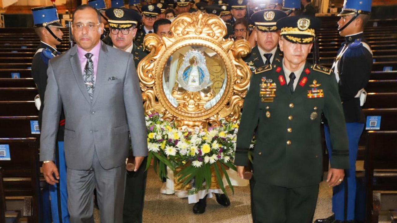 Imagen de Militares rinden homenaje a la Virgen de Suyapa e inician peregrinación de 'La Morenita' por sus batallones