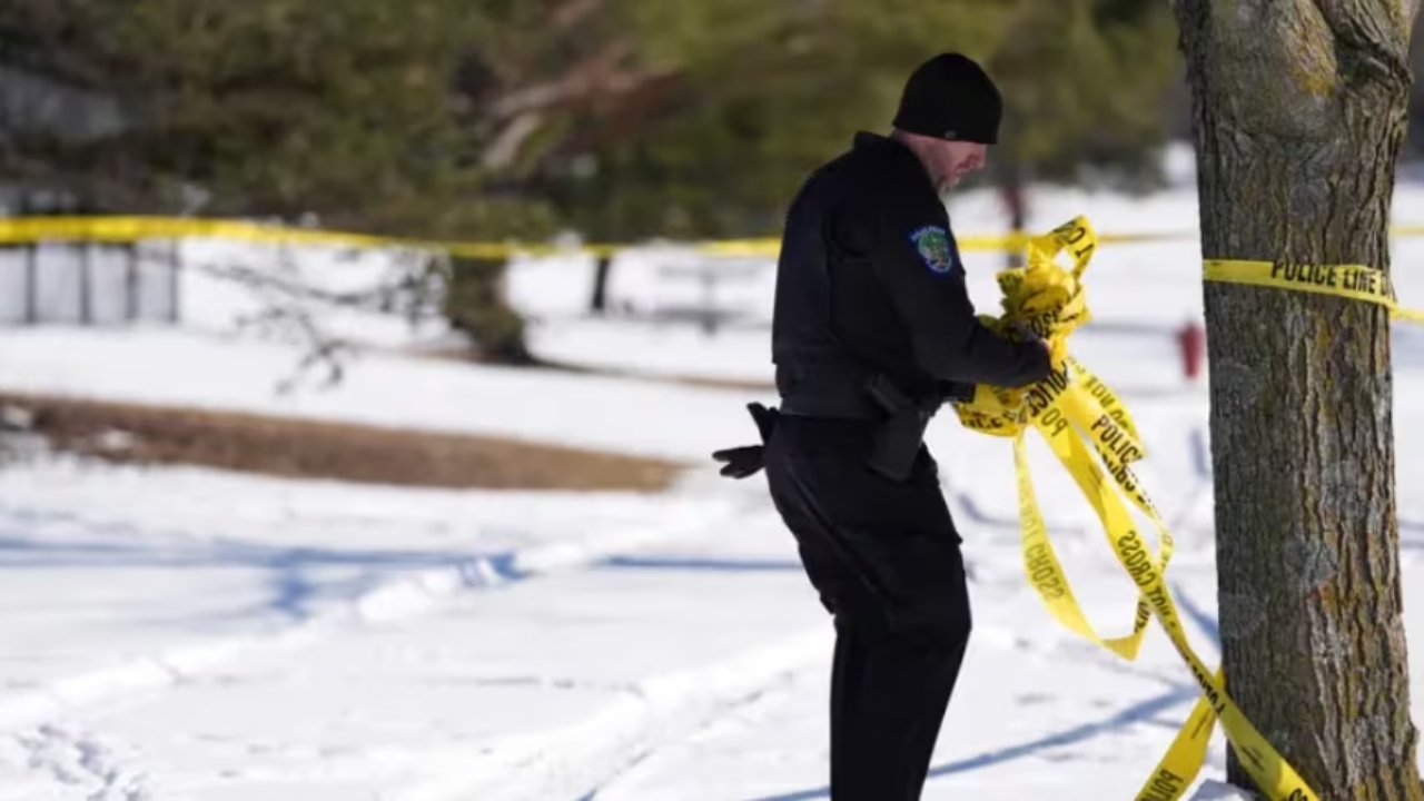 Fallecen dos policías y un paramédico en un tiroteo en Minnesota Imagen de Fallecen dos policías y un paramédico en un tiroteo en Minnesota