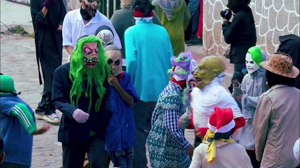 En Honduras las Mojigangas son utilizadas como personajes que castigan a los niños.  Foto: Cristián  Ardon