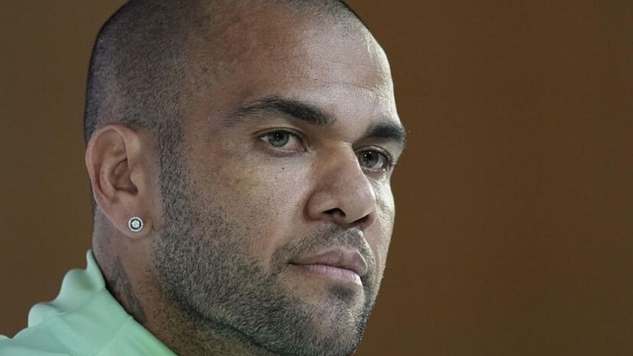 ¿Dani Alves se murio? toda la verdad sobre la supuesta muerte del exjugador Imagen de ¿Dani Alves se murio? toda la verdad sobre la supuesta muerte del exjugador