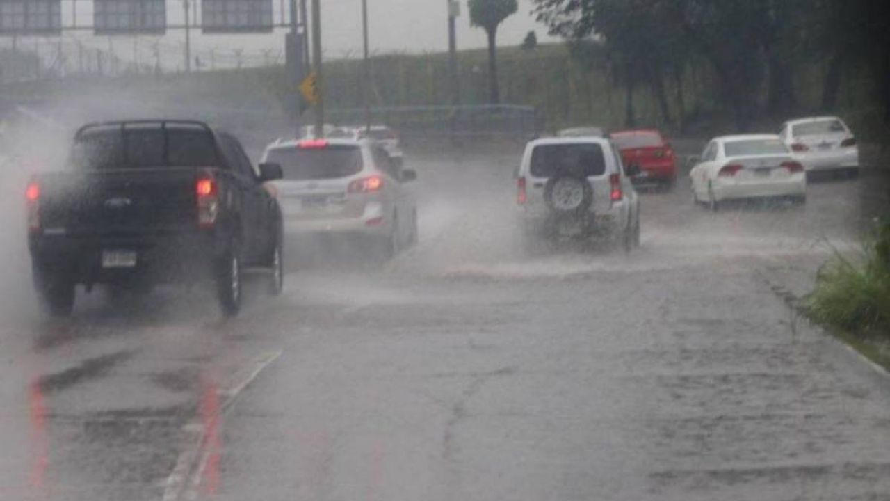 Imagen de Pronostican lluvias para este Sábado Santo en estas regiones del país