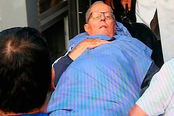 Las imágenes en las redes son de 2019 cuando el expresidente estuvo internado en un hospital. Foto: Diario Expreso