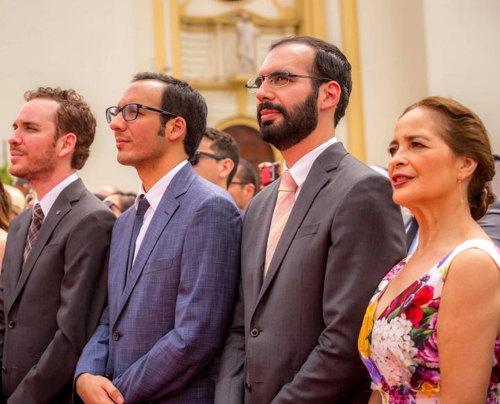 El empresario incluyó a la mayor parte de sus familiares en los negocios. Foto: El Faro