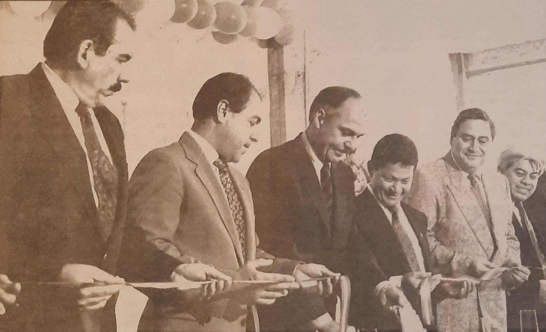 Parte de su éxito se debió a no tener que pagar impuestos por sus empresas. Foto: Revista Elementos