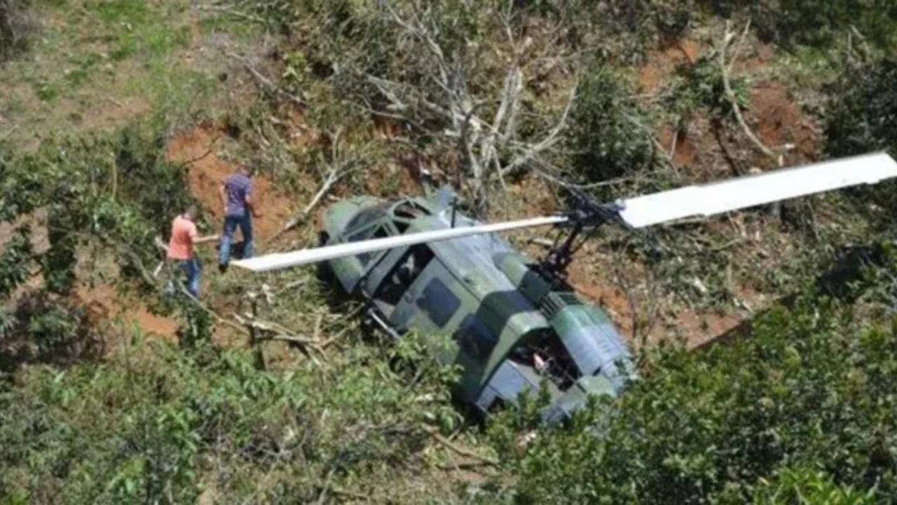 Imagen de Hallan muertos a los ocho tripulantes de helicóptero accidentado en Ecuador