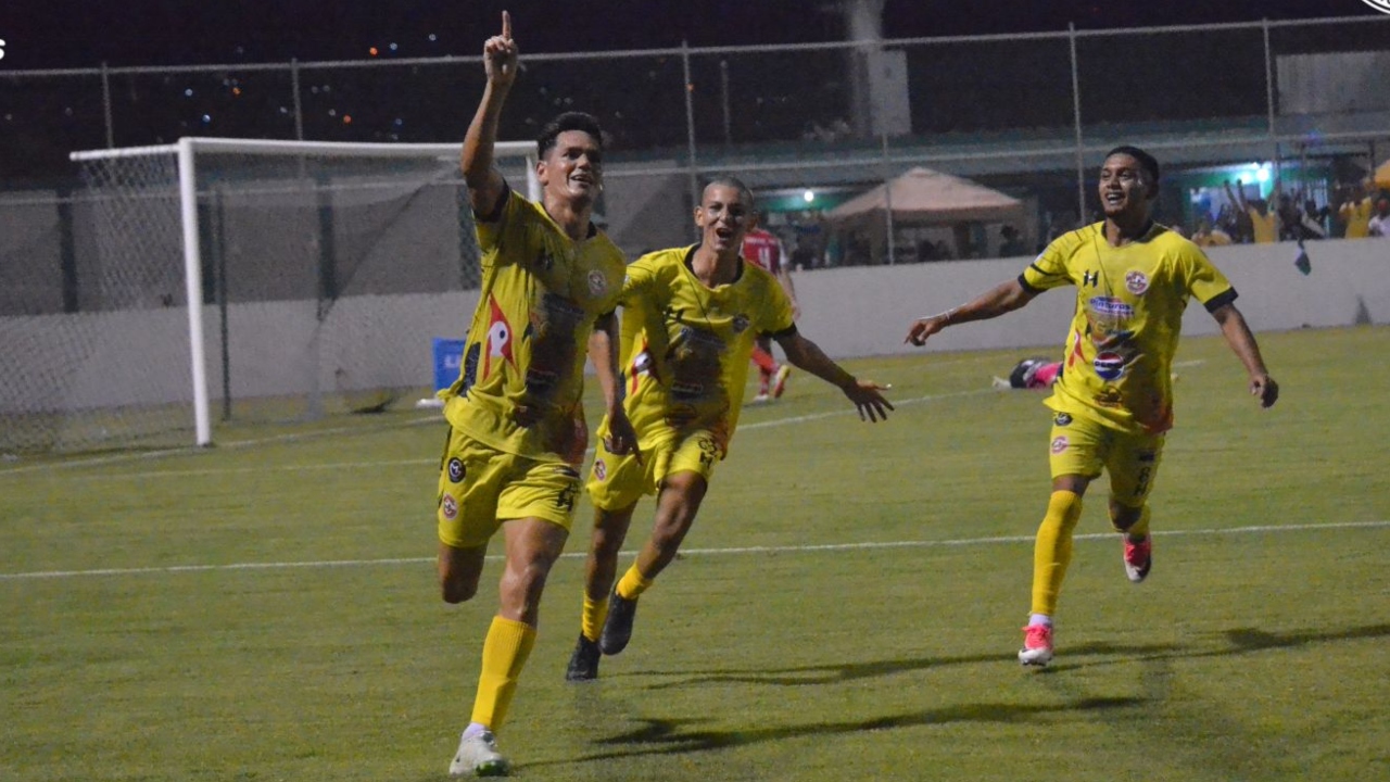 Imagen de Génesis vence a Real Sociedad, con gol del paraguayo Roberto Moreira