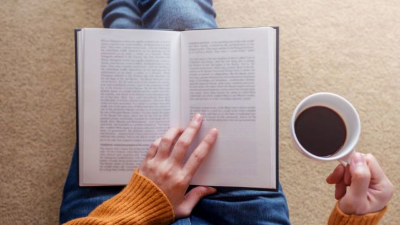 Poemas del Día del Libro: los mejores versos para enviar durante este 23 de abril Imagen de Poemas del Día del Libro: los mejores versos para enviar durante este 23 de abril
