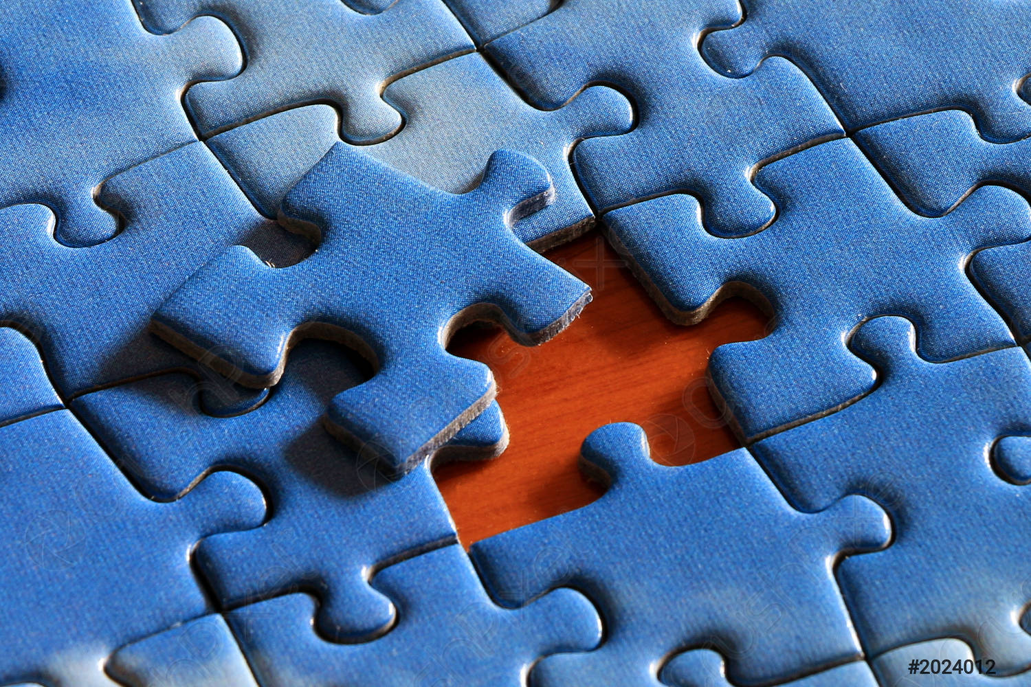 Los puzzles o rompecabezas simbolizan la inclusión y diversidad de las personas autistas.  Foto: Crushpixel