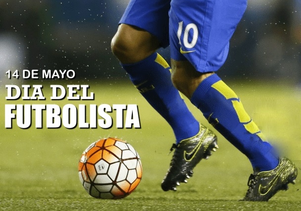 Futbolista y una pelota