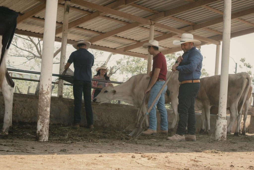 Estudiantes de CURLA en su sesión de fotos.