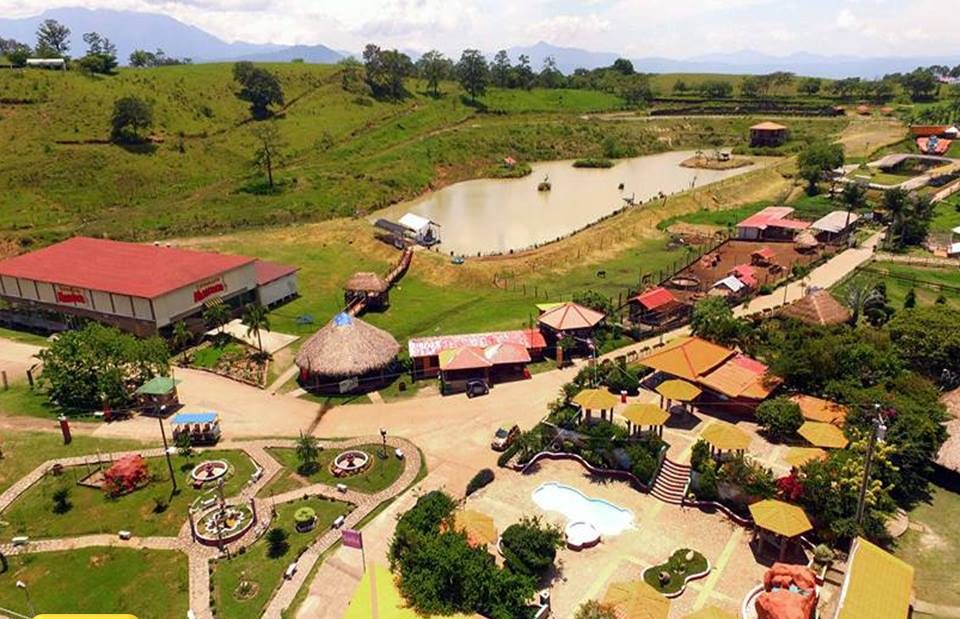 Vista panorámica del zoológico.