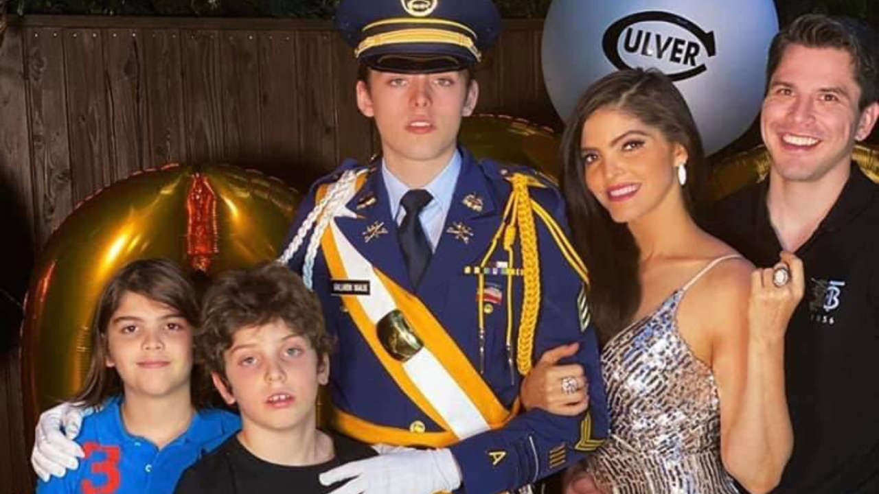 Ana Bárbara con sus hijos 