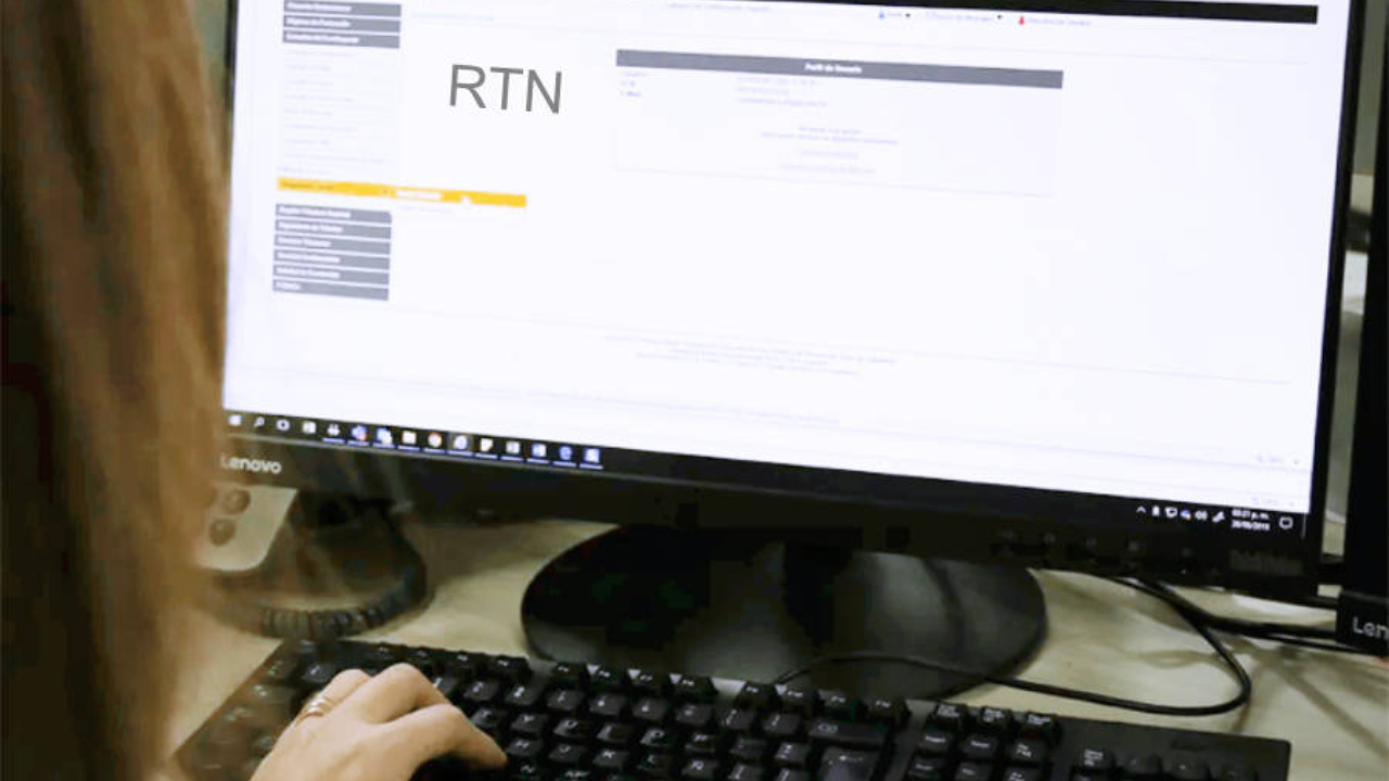 personas solicitando el RTN en línea.