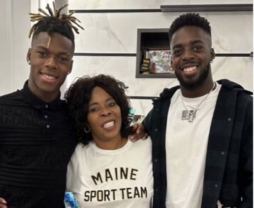 Foto de la madres de Nico Williams
