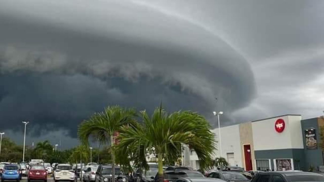 Imagen de Extrañas nubes causan temor antes de intensa lluvia