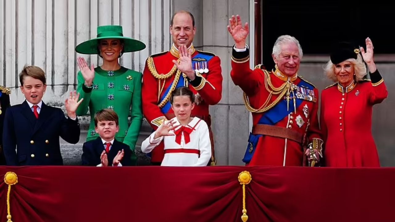 Trooping the Colour: ¿Por qué el Rey Carlos III celebra su cumpleaños dos veces? Imagen de Trooping the Colour: ¿Por qué el Rey Carlos III celebra su cumpleaños dos veces?