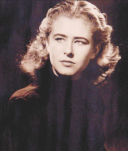 Foto antigua de McGill a sus 17 años.