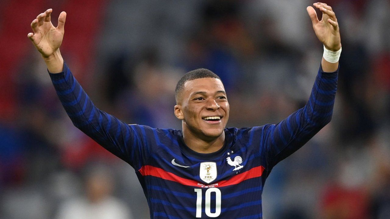 Imagen de Cuánto mide Mbappé: altura del nuevo jugador del Real Madrid