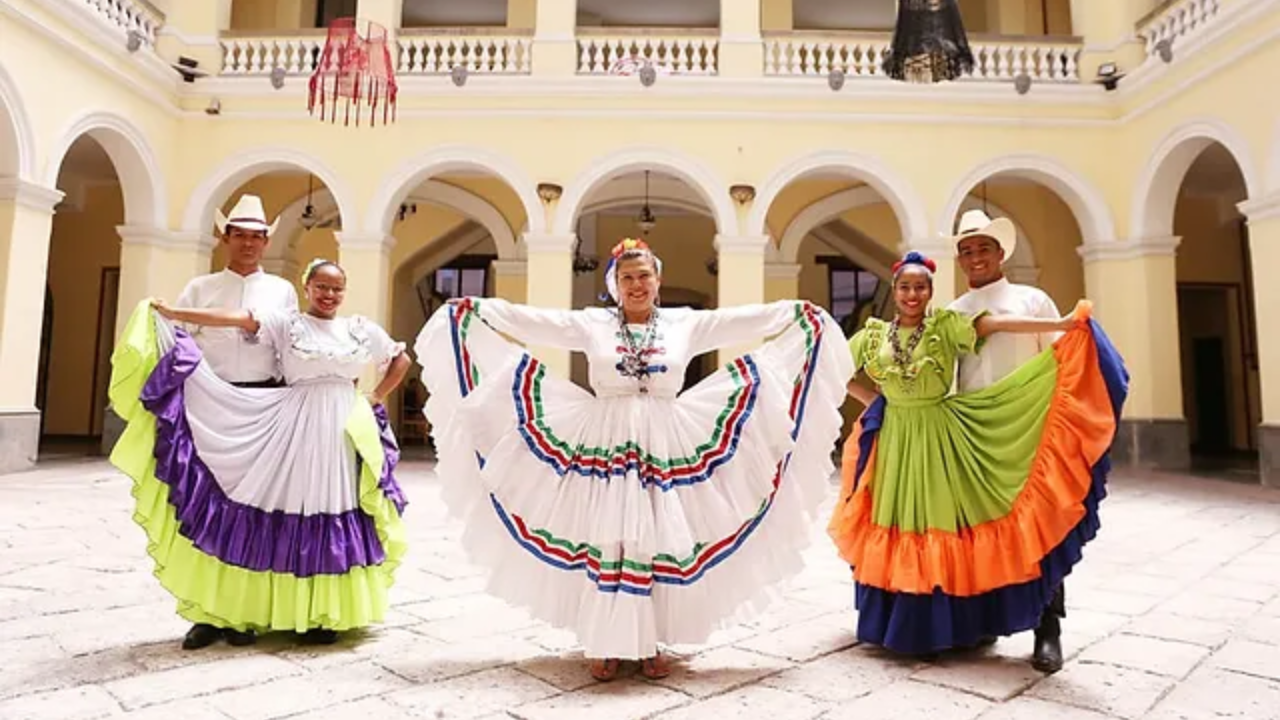 Imagen de Traje Típico de Honduras para mujer: Ideas para este 20 de julio