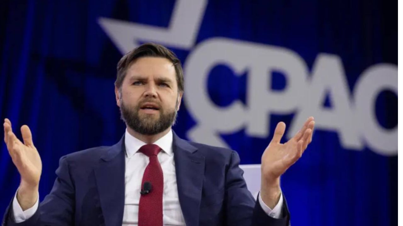 Trump elige al senador de Ohio J.D. Vance como su candidato a vicepresidente Imagen de Trump elige al senador de Ohio J.D. Vance como su candidato a vicepresidente