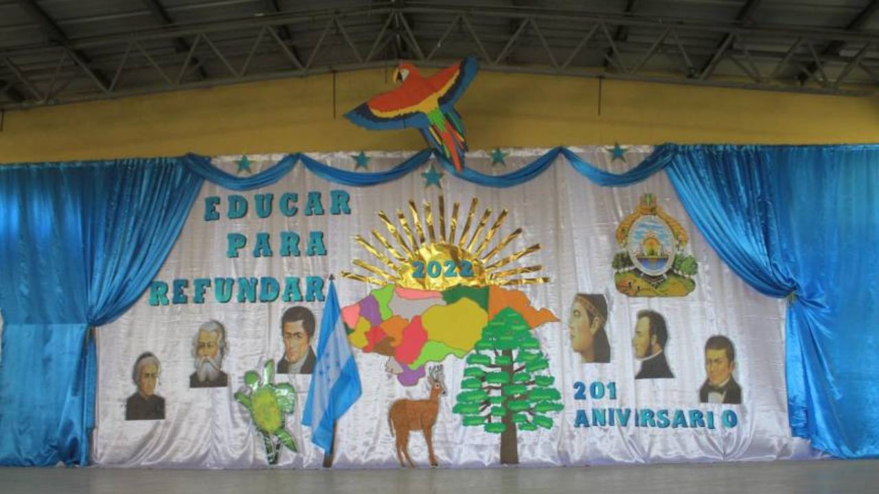 Altar cívivo de CEB Doctor Presentación Centeno