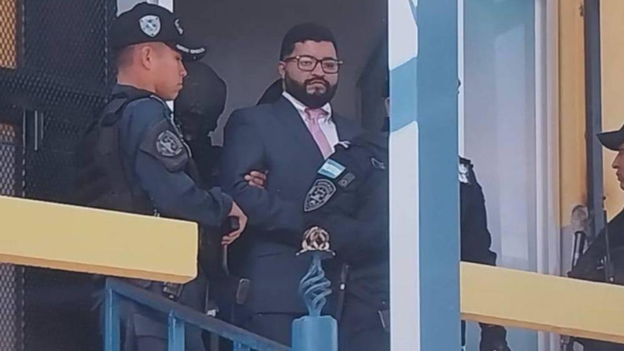 Imagen de Testigo protegido relata que juez Vallecillo pidió L200,000 para comprar puertas para su casa