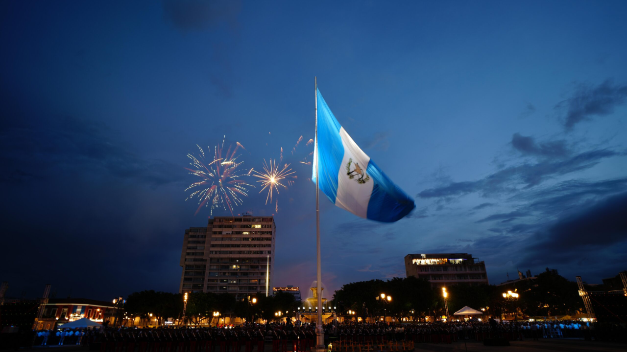 Imagen de Poemas cortos para el 15 de Septiembre en Guatemala: celebra la Independencia con versos