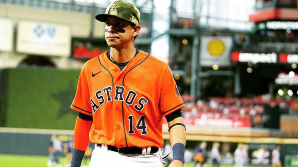 Mauricio Dubón camisa anaranjada de los Astros 