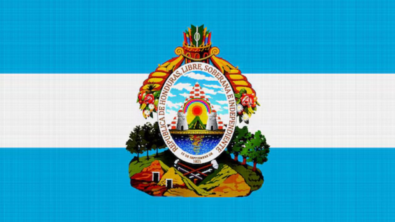 Escudo Nacional de Honduras con los colores de la bandera de fondo