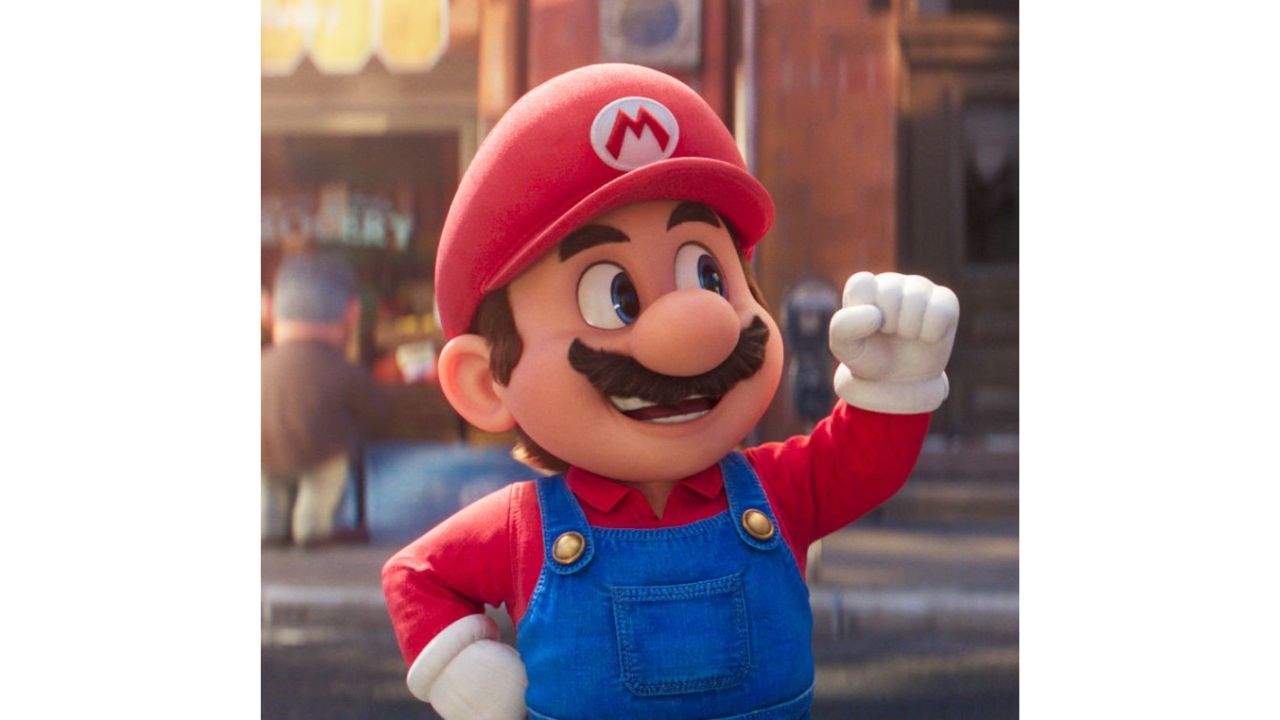Foto de Mario, vestido de azul y rojo.