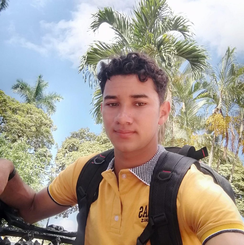 Foto del Joven que muere decapitado en Yoro 