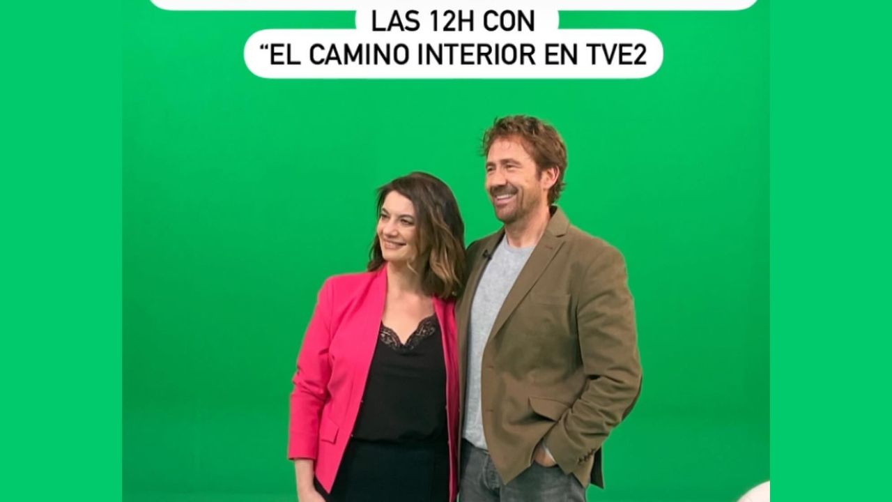 Foto de Miguel Ángel Tobías y una mujer