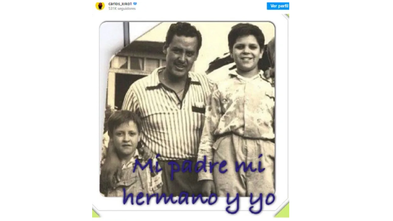 Carlos Villagrán junto a su padre y hermano