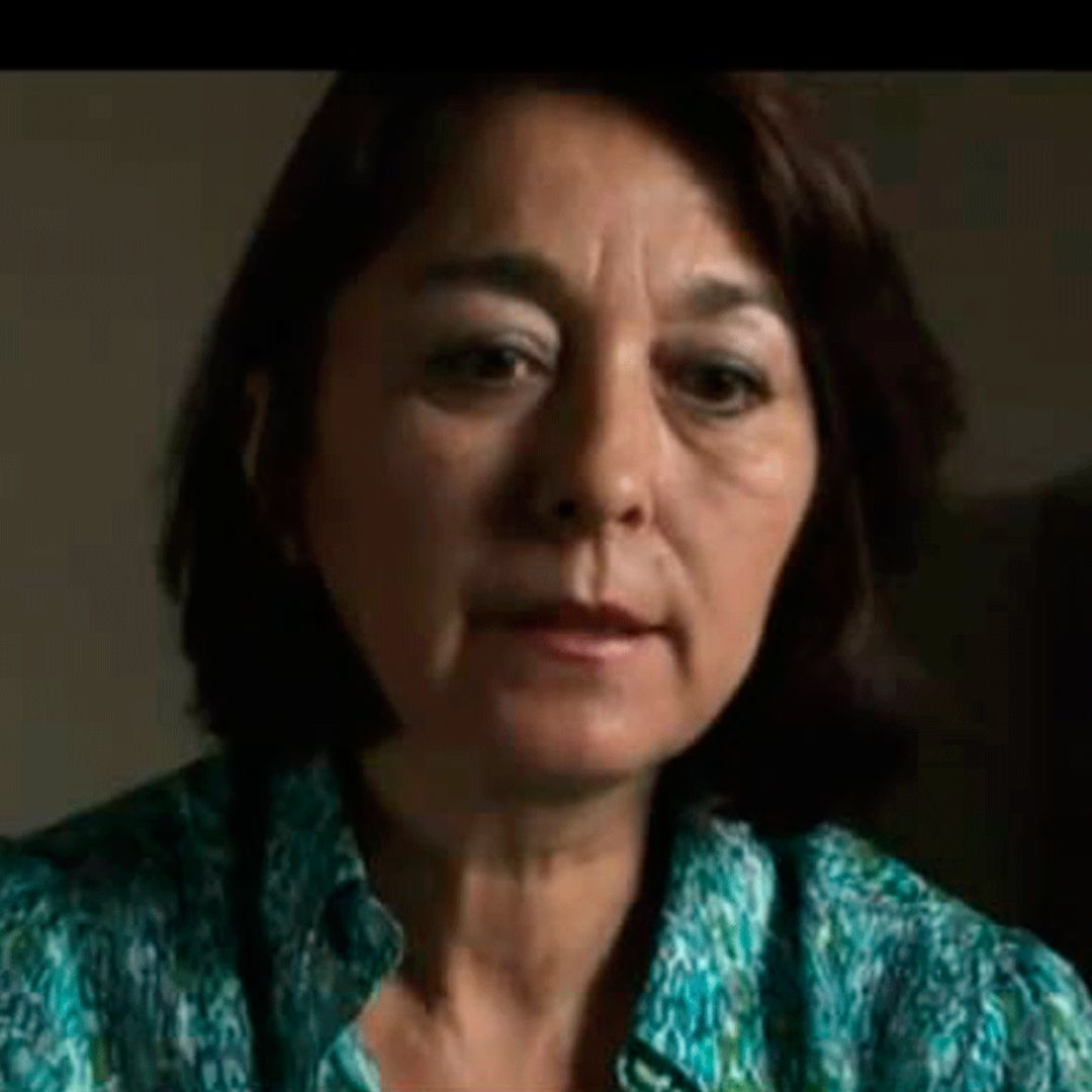 Meli Alvarez platicando.