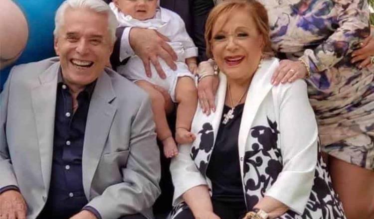 Foto de Silvia Pinal y Enrique Guzmán