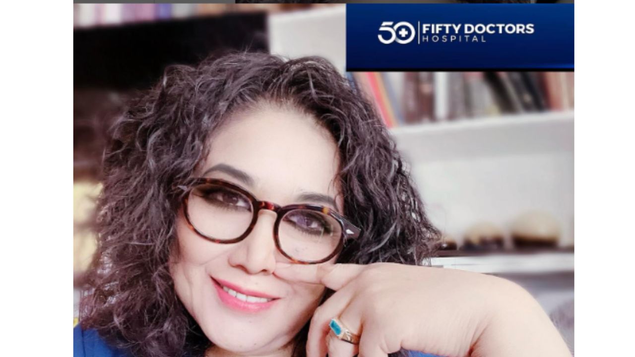 Desde hace años se hace pasar por ser doctora. del hospital Fifty Doctors