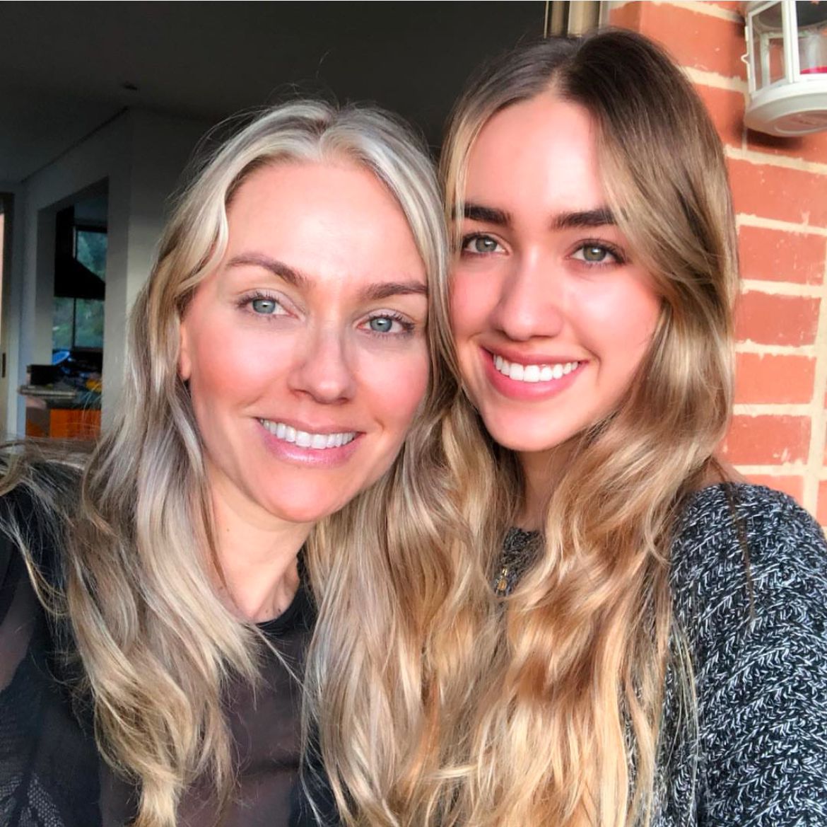 Érika Taubert y su hija la cantante Ela Taubert.