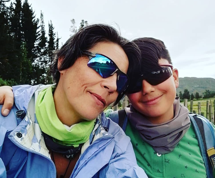 Foto de Sandra Reyes y su hijo Gerónimo 