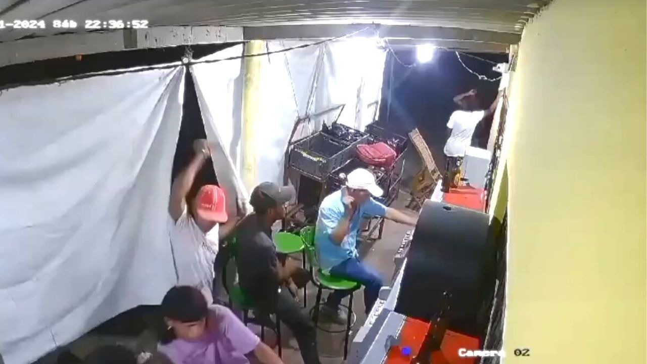 Imagen de VIDEO: Joven muere apuñalado en una sala de juegos