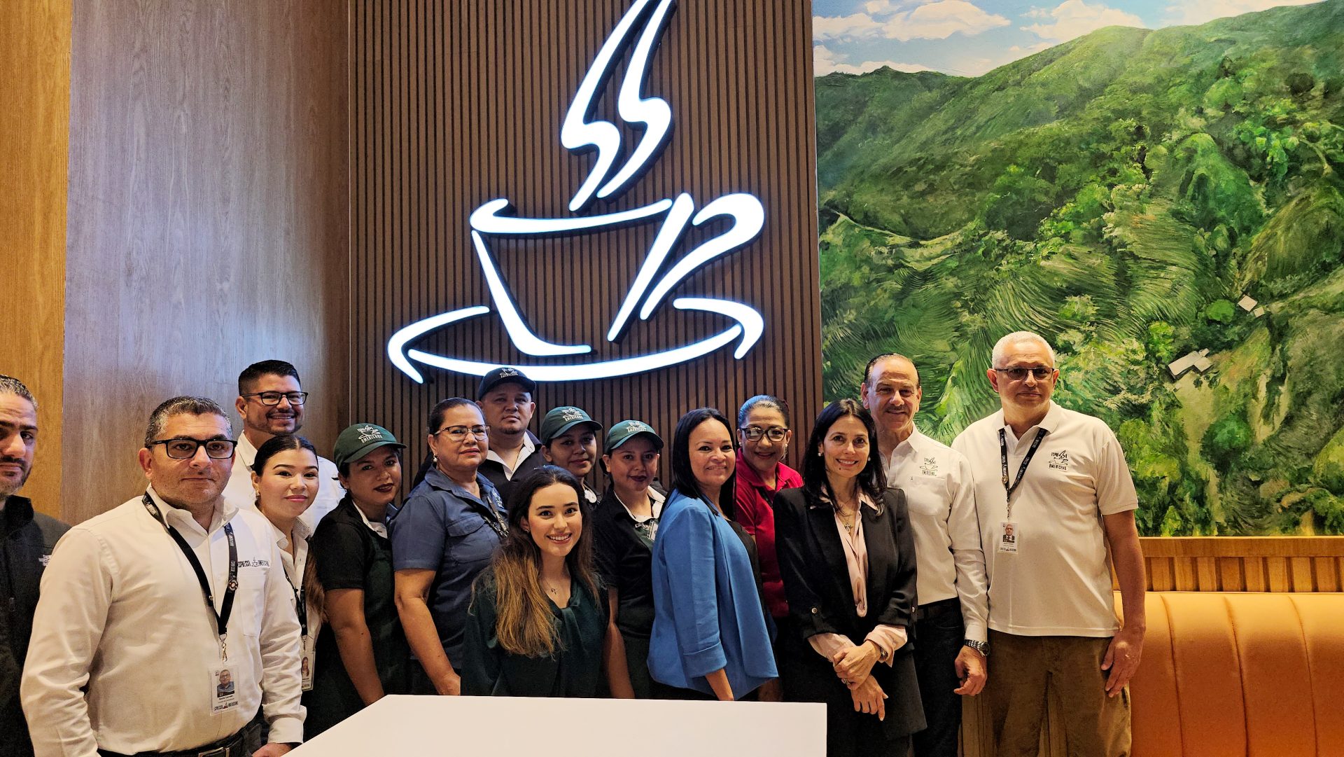 Espresso Americano inaugura su renovado Coffee Shop en Mall Multiplaza Imagen de Espresso Americano inaugura su renovado Coffee Shop en Mall Multiplaza