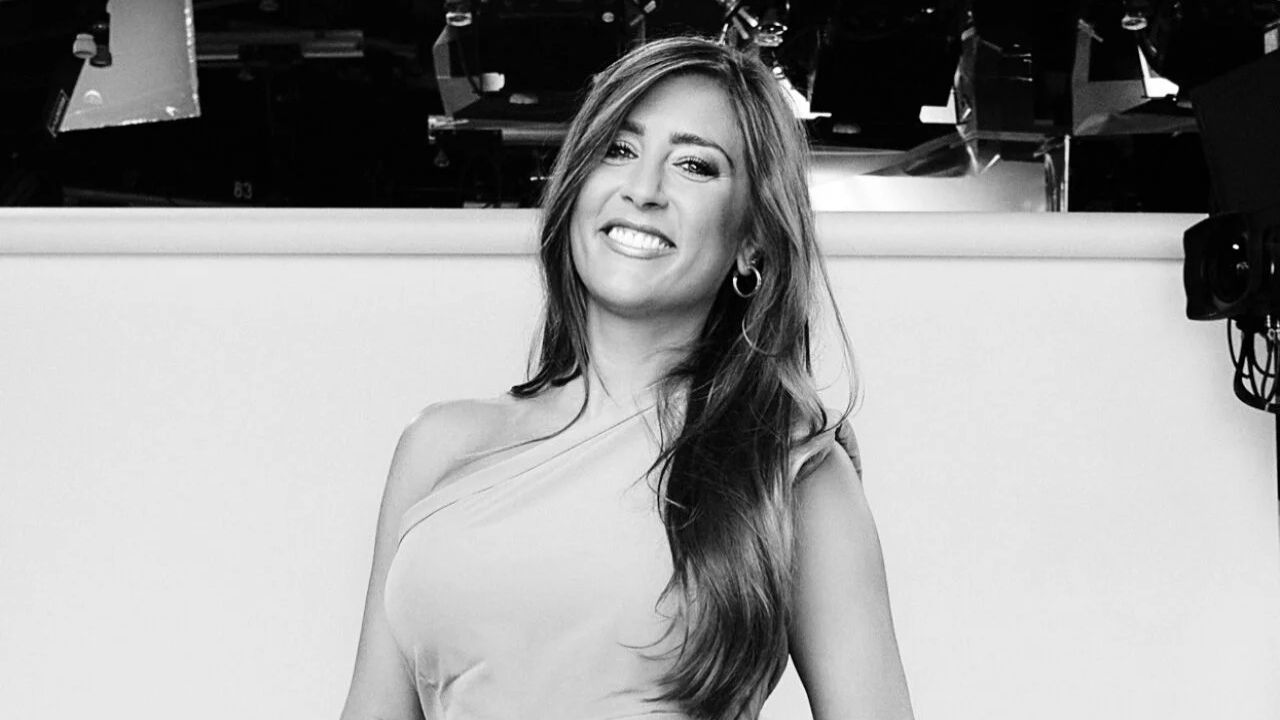 Presentadora Alba Dueñas, en blanco y negro