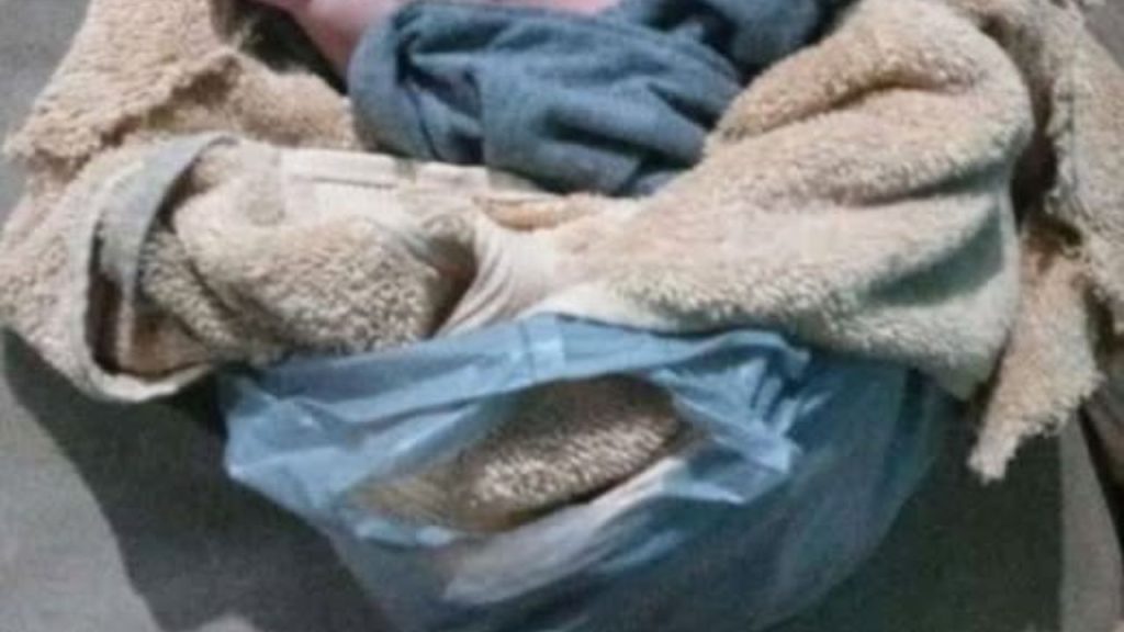 Foto de la bebé abandonada en Yoro