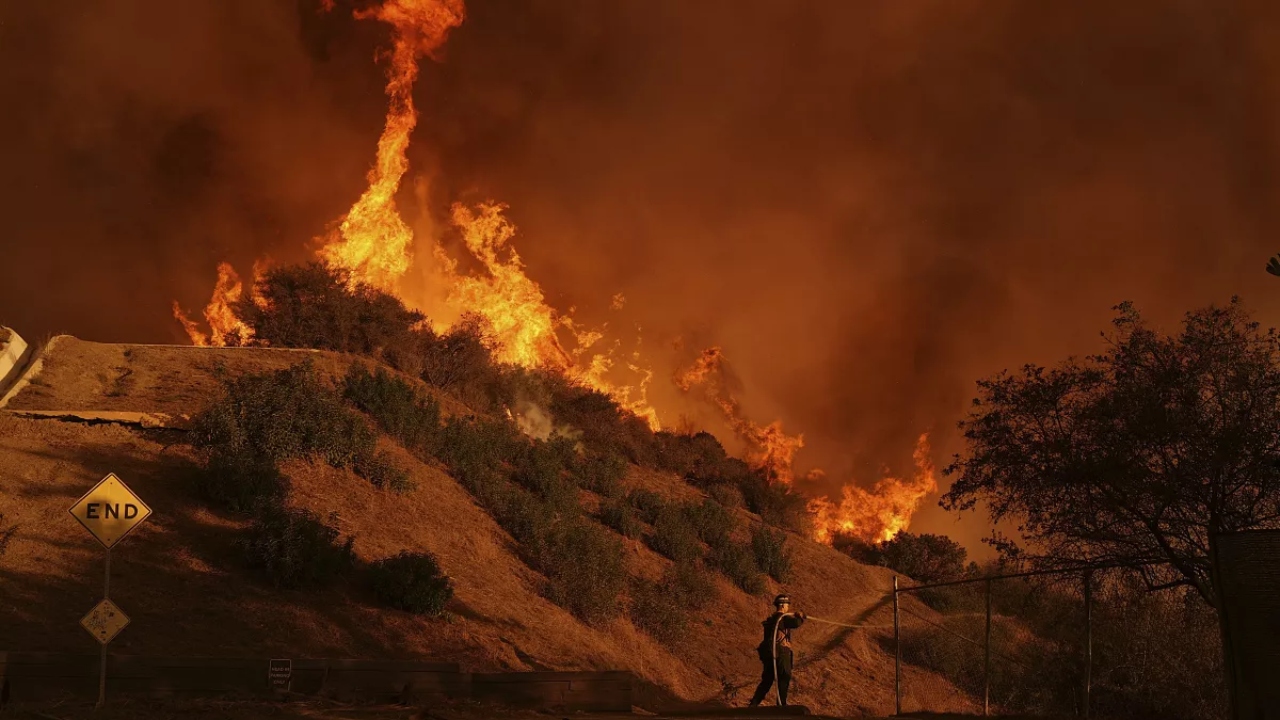 Incendios en Los Ángeles: sube a 24 la cifra de muertos y 16 desaparecidos Imagen de Incendios en Los Ángeles: sube a 24 la cifra de muertos y 16 desaparecidos
