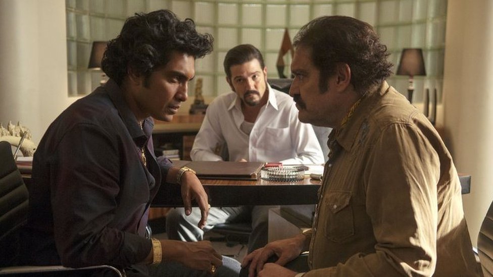 Escena de la serie narcos México