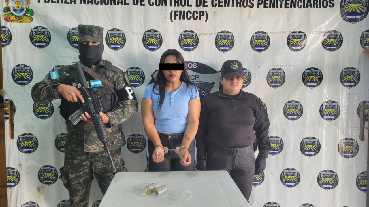 Imagen de Detienen a mujer por intentar ingresar droga en sus partes íntimas a cárcel