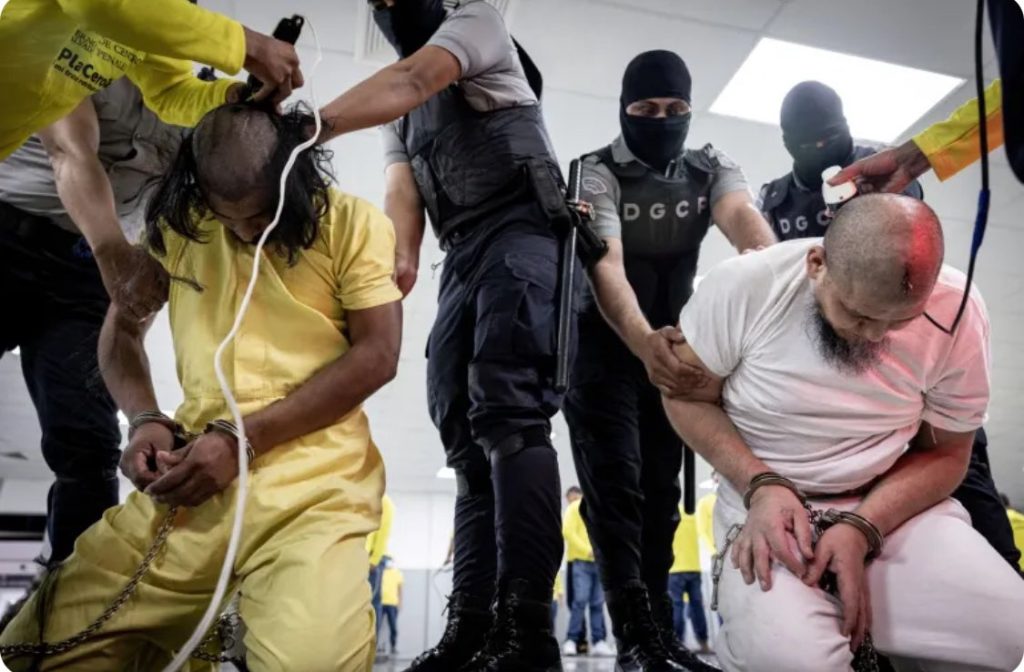 El modelo Bukele para combatir la inseguridad: alabado por unos, criticado por otros. Foto: redes sociales.