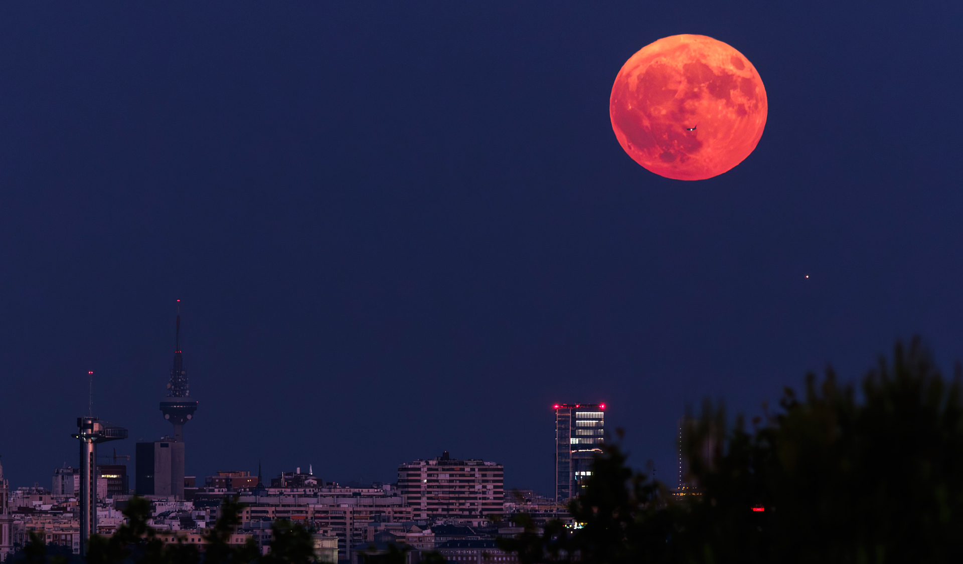 Imagen alusiva al eclipse total lunar