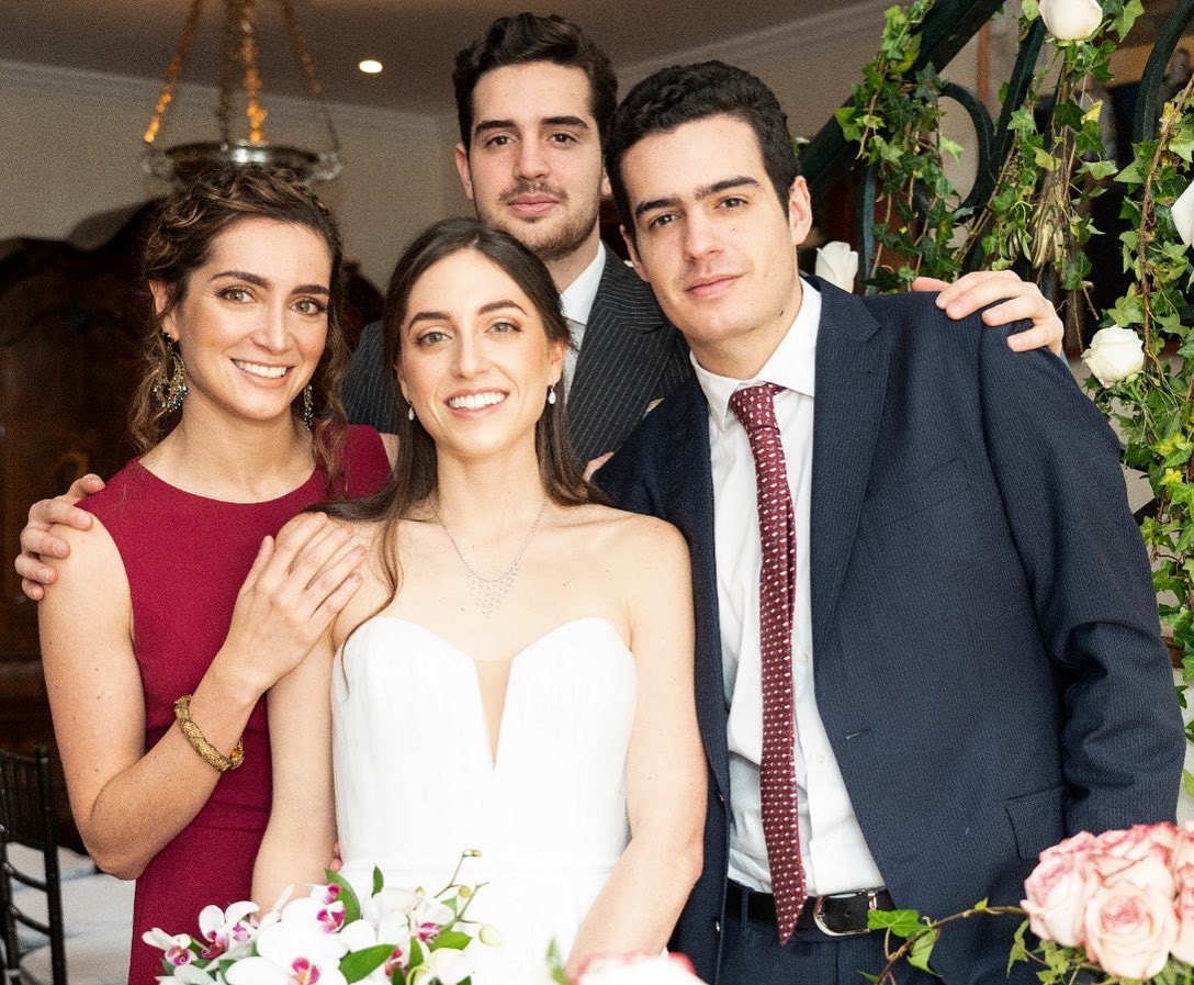 Hijos de la Senadora María Fernanda Cabal